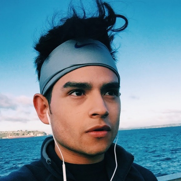 Meet your Posher, Rene - Picture 1 of 1